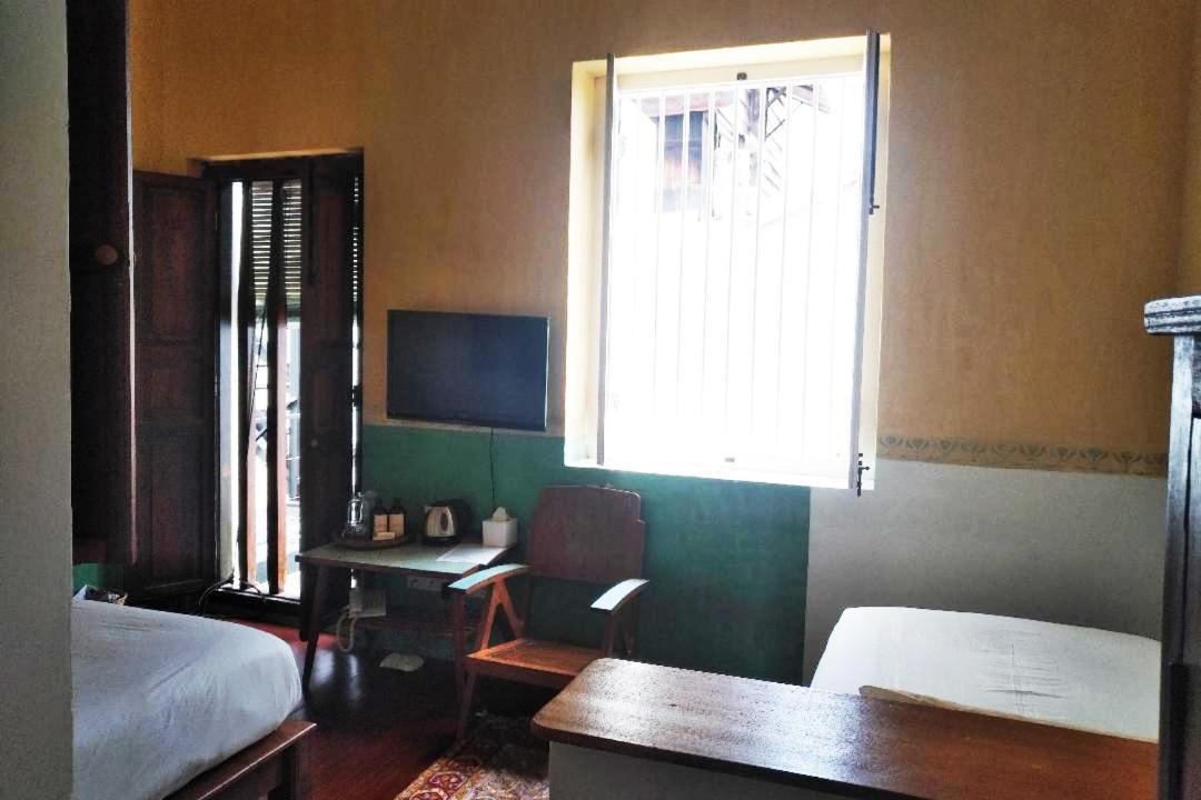 Ren I Tang Heritage Inn Джордж Таун Екстериор снимка