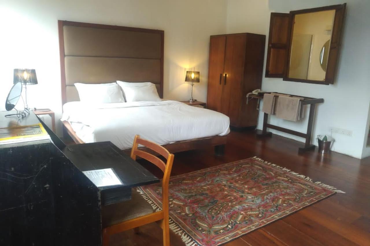 Ren I Tang Heritage Inn Джордж Таун Екстериор снимка