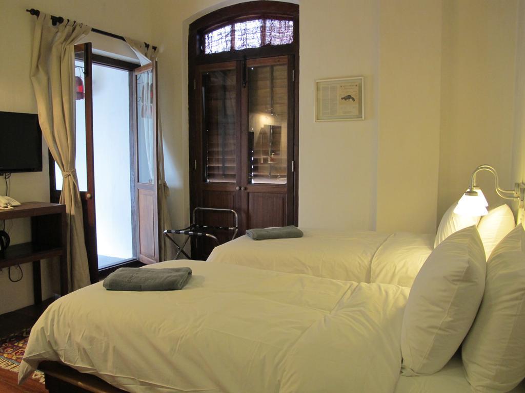Ren I Tang Heritage Inn Джордж Таун Екстериор снимка